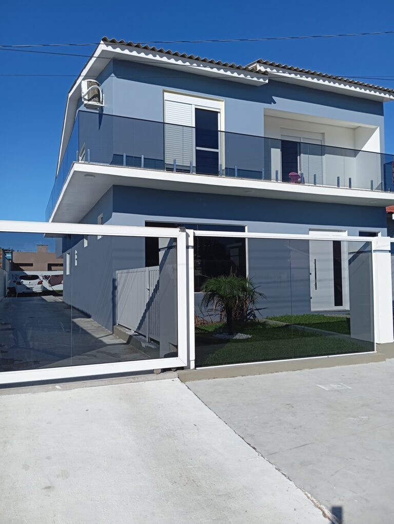 Sobrado com exclusividade no bairro Viegas