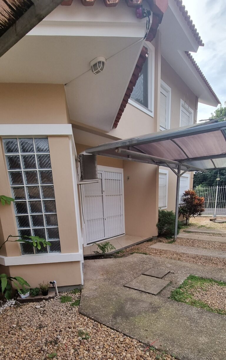 Apartamento semi-mobiliado
