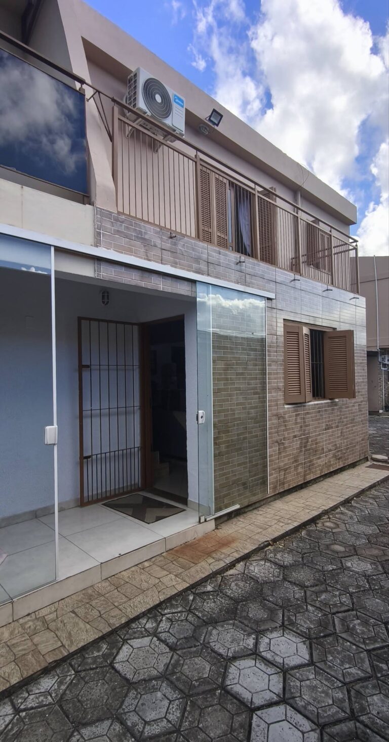 Duplex no bairro Viegas